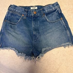 Women’s Wrangler Jean Shorts (26)